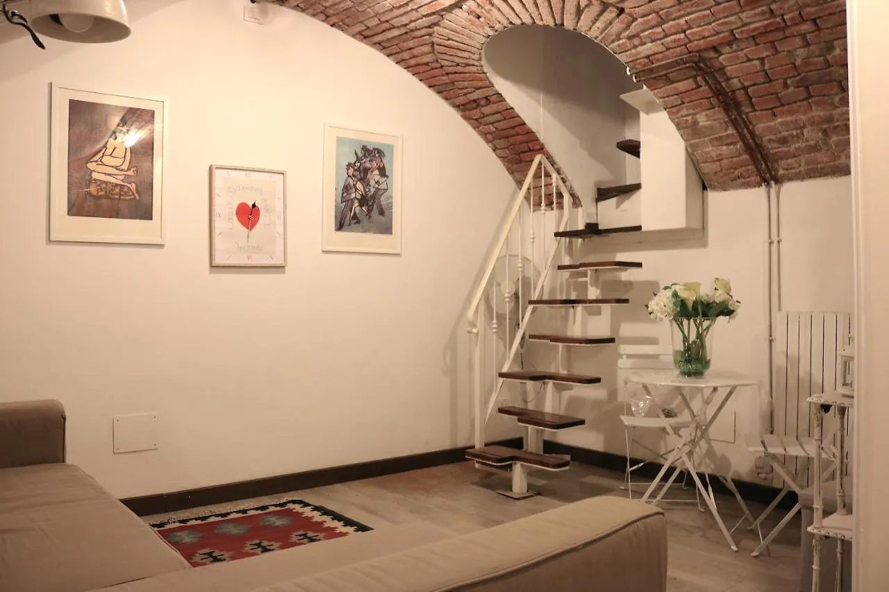 Apartament Historical Center Montenapoleone Loft Mediolan